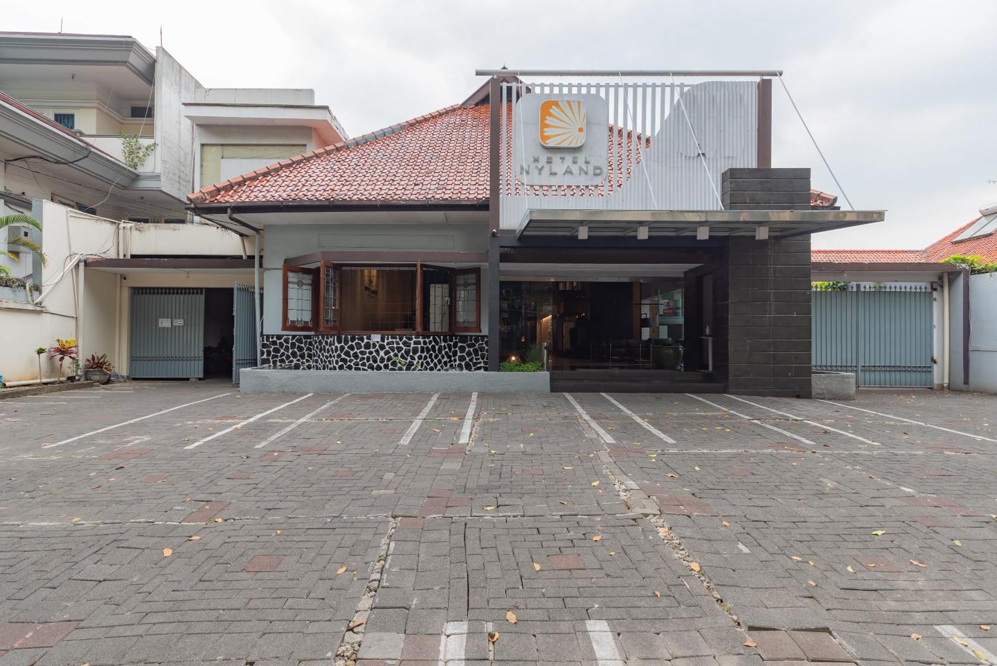 Reddoorz Plus @ Cipaganti Street 3 Bandung Eksteriør billede