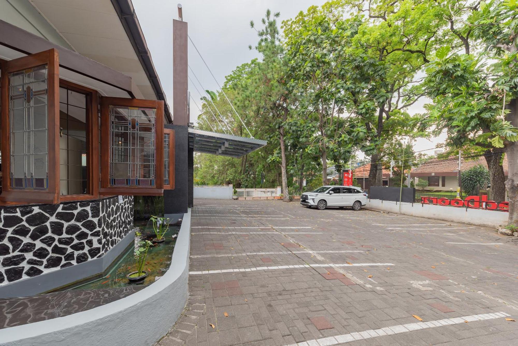 Reddoorz Plus @ Cipaganti Street 3 Bandung Eksteriør billede
