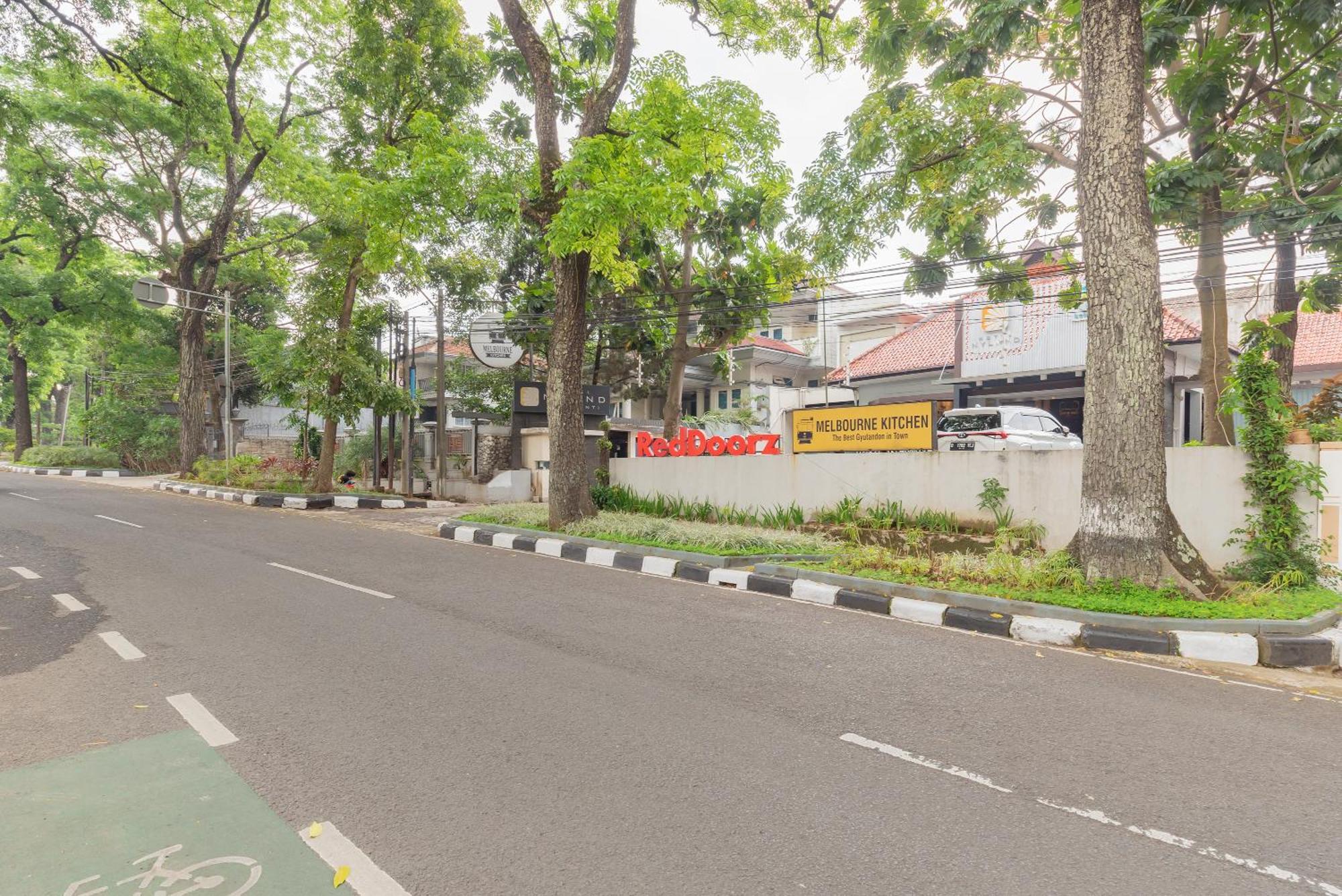 Reddoorz Plus @ Cipaganti Street 3 Bandung Eksteriør billede